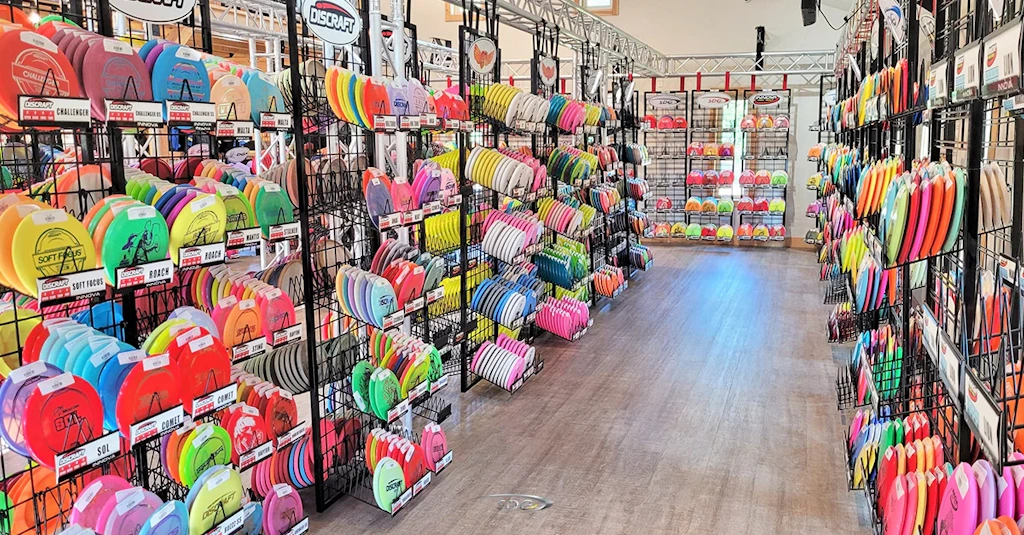 Photo by Sabattus Disc Golf: Disc Wizard: Finn dine f&oslash;rste discer